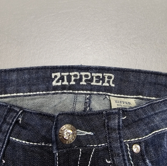 Zipper dark wash embellished pockets boot cut denim jeans juniors size 11 - Picture 5 of 12